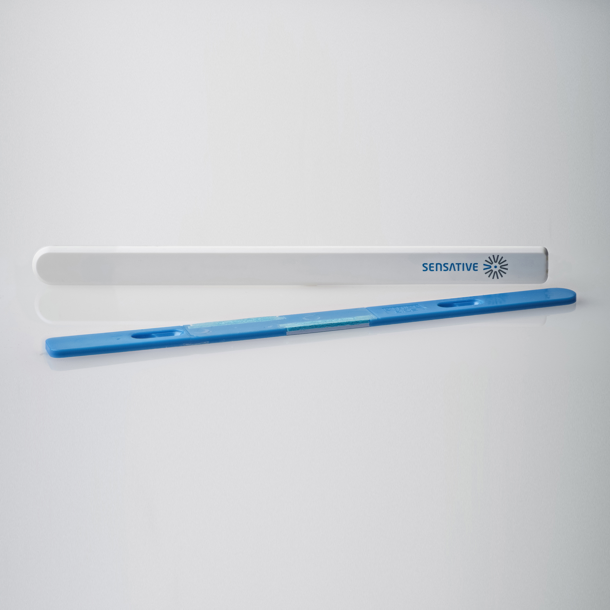 strips-drip-product-image_shop Wassersensor Sensative Strips, Z-Wave Plus